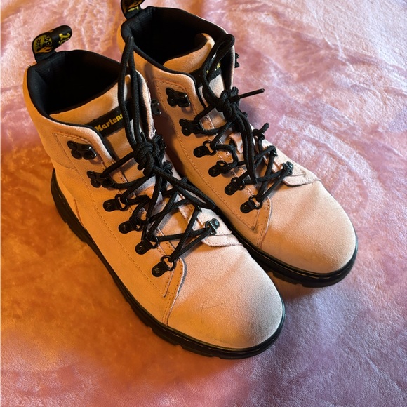 Dr. Martens Casual Suede Light Pink Lace-Up Boots Size 9 - Picture 1 of 7